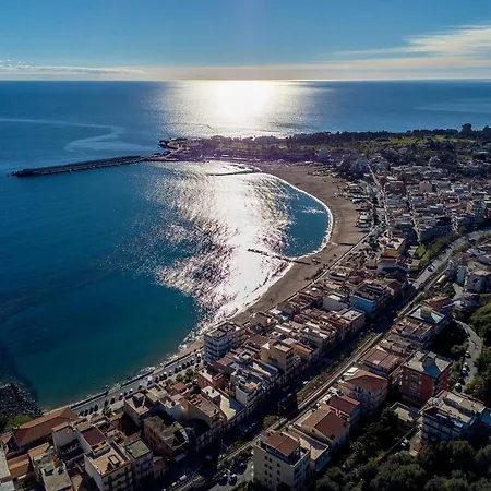 Ludovica * Giardini Naxos